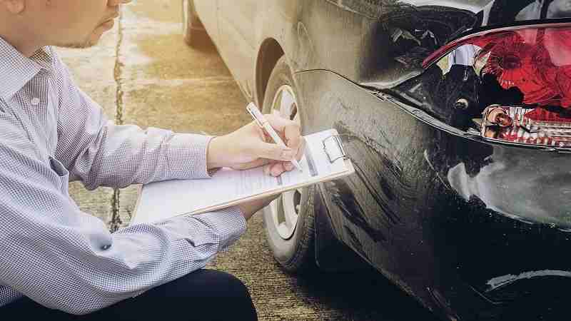 How Do Car Accident Attorneys Help with Medical Bills and Treatment Costs?