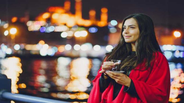 Fun Things to Do in Chicago at Night for Adults