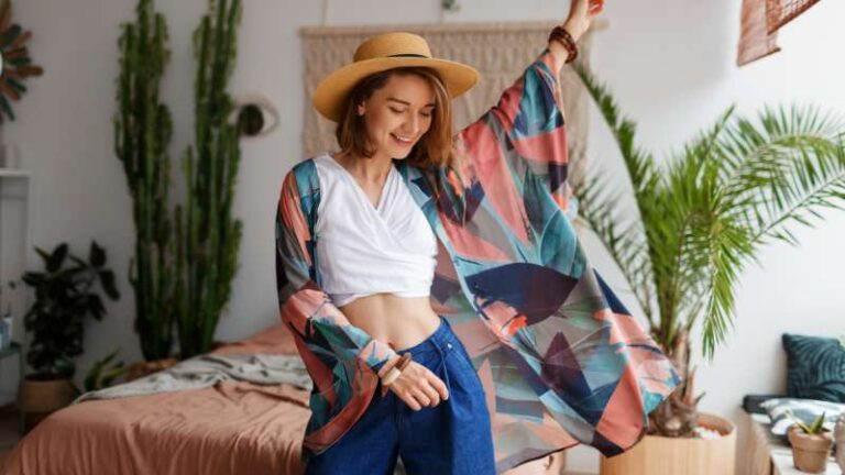 Everyday Fashion Essentials: Combining Comfort Style and Versatility
